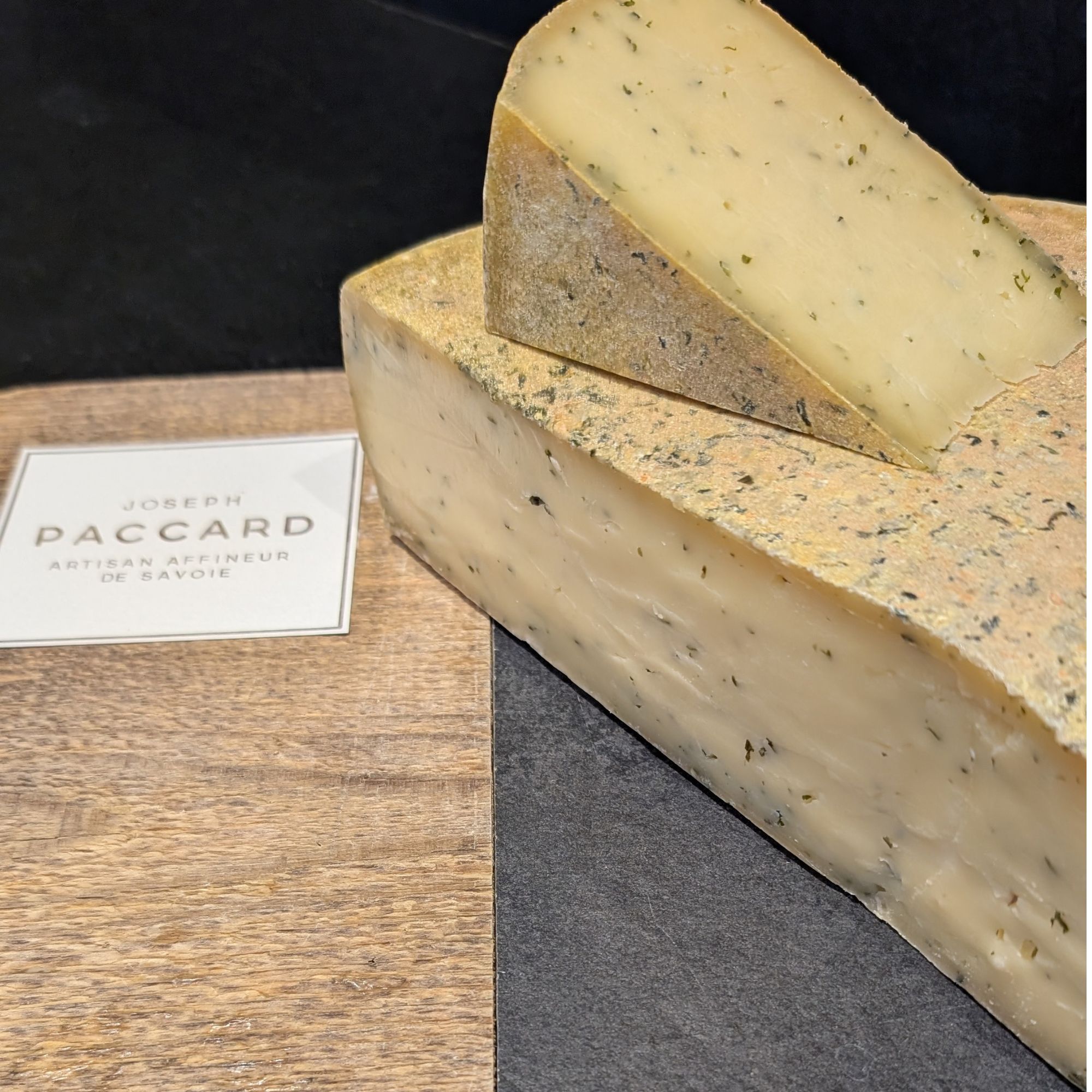 Raclette fermière à l'ail des ours